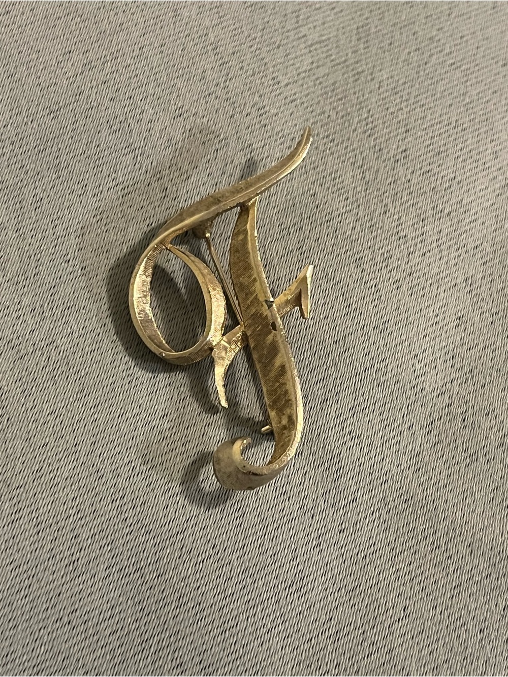 Mamselle Signed Gold Script Letter 'F’ Brooch - Elegant Women’s Jewelry